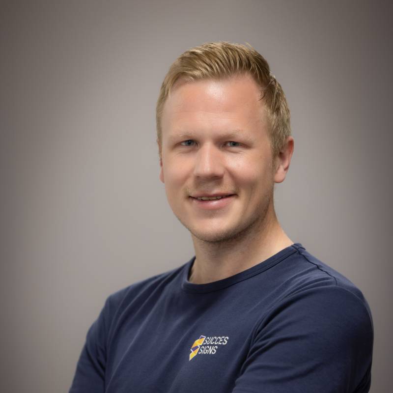 Succes Signs - Bas Nieuwmeijer
